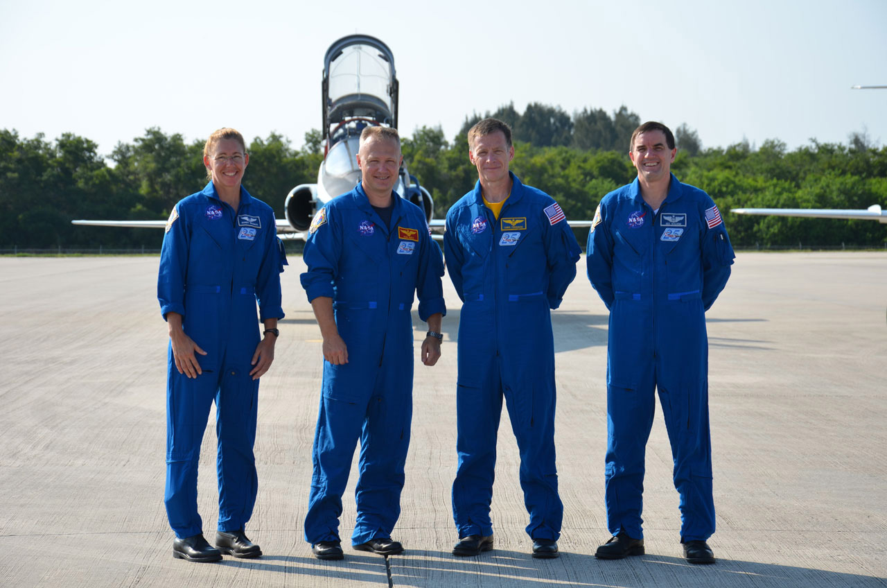 Last Shuttle Crew Arrives at NASA Spaceport for Launch Practice